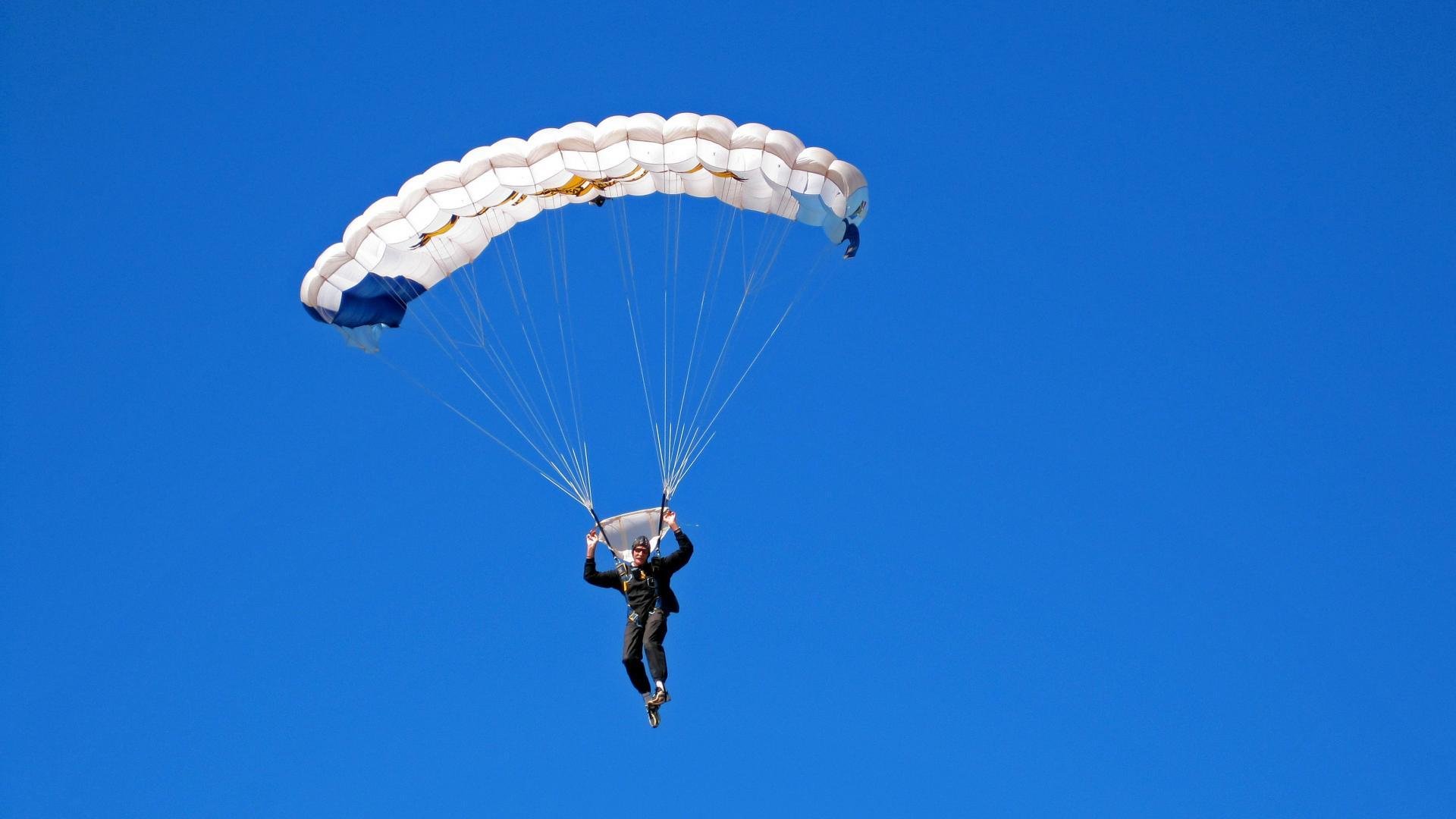 开云体育直播-黄鸭组合火力全开,马来西亚队力克中国队背后的羽坛新变局